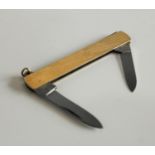 A 9ct gold penknife
