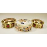 Royal Crown Derby - an 1128 Old Imari pattern trinket box & cover, 1st quality,