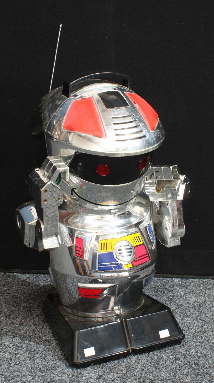 A 1980s remote control robot, Scooter 2000, licenced by Giochi Preziosi, made in China, - Image 3 of 3