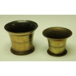 An 18th century bronze mortar, of typical form, 14cm diam, c.