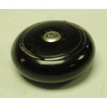 A 19th century bun shaped turned ebony snuff box with hinged cover, 5.5cm diameter, c.