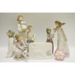 Lladro - 'Afternoon Promenade' model 7636.