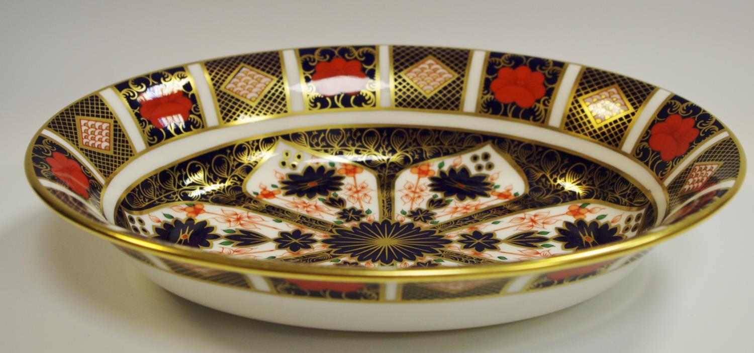 A Royal Crown Derby 1128 pattern oval serving dish, 25.