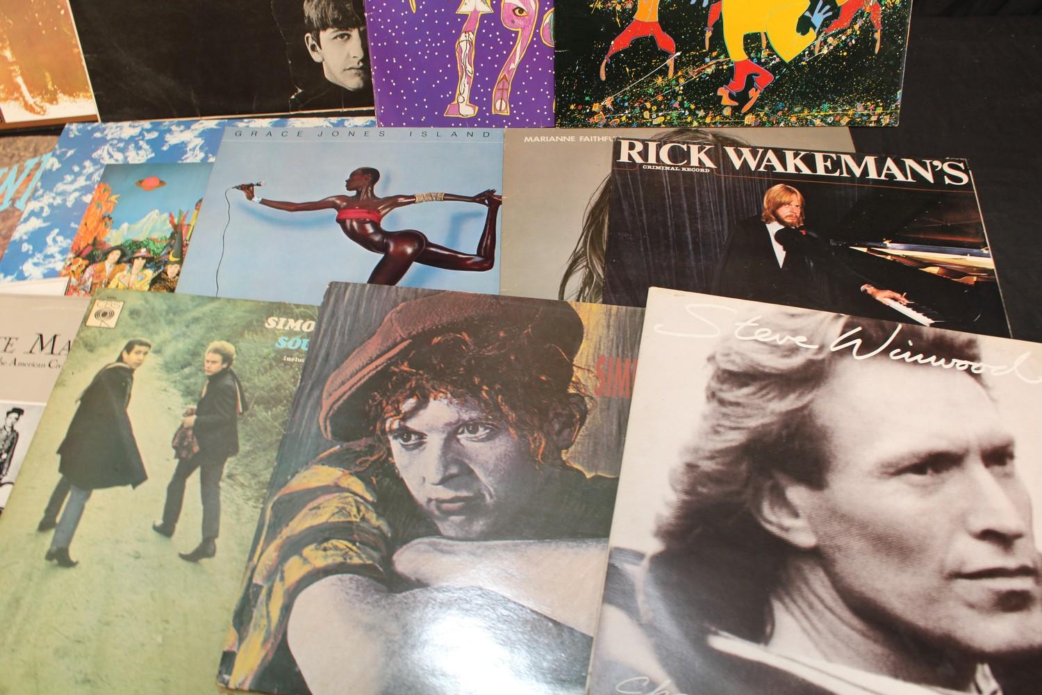 Vinyl Records - LP?s including Pink Floyd ? The Wall ? SHDW 411 - matrix runout ? Side A ? stamped ? - Image 4 of 5