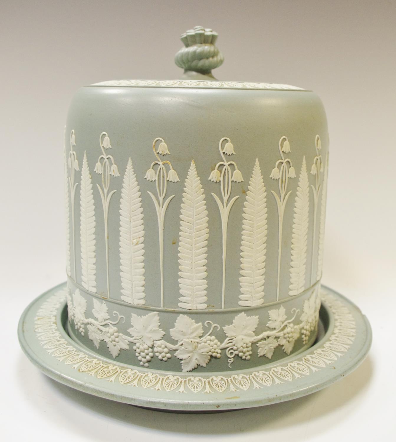An early 20th century cheese cloche, unmarked, in the manner of Wedgwood, in bird egg blue decorated