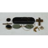 A pair of pince nez, cased; a hardstone pendant locket; a gold plated seal fob; etc