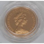 Coin, GB, Elizabeth II, 1983 gold sovereign, obv: Arnold Machin head, from the Royal Portrait
