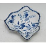 A Lowestoft leaf shaped dish, painted with vines in under glaze blue, 8.5cm wide, c.1770