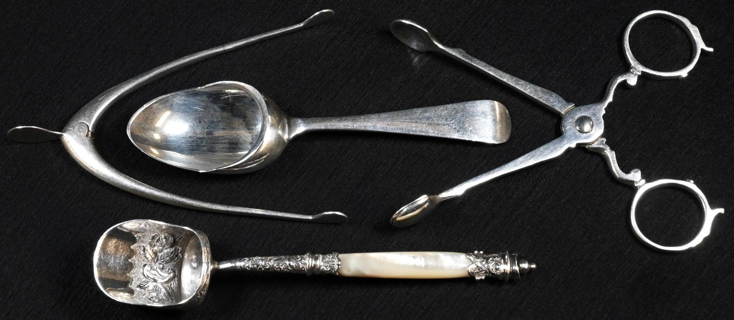 A George V silver Old English pattern medicine spoon, Sheffield 1917; a late Victorian silver