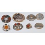Jewellery - a Victorian banded agate oval brooch, yellow metal mount; others multi panel floral ,
