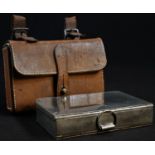 An early 20th century E.P.N.S huntsman's sandwich tin, hinged cover and fall front, 12cm wide, James