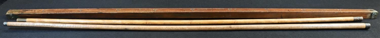 A 19th century French measuring stick, marked Borde, Metre and Centimetre, 100cm long; a draper's - Image 2 of 4