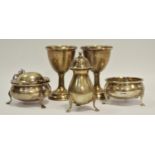 Silver - a George V three piece cruet set, Mustard with liner, open salt, pepper, Ellis & Co,