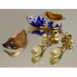 A 14ct gold & enamel Dutch clog charm 4.5g; a pair of 9ct gold pearl drop earrings, 2.4g; a 9ct rose