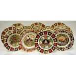 Royal Crown Derby Christmas plates, each boxed, 1991, 817/1500; 1992, 1657/2000; 1993, 991/1750;