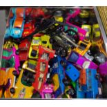 Toys and Juvenlia - Vintage games, Crossfire, Escalado, Snooker, Cluedo, etc quantity, diecast