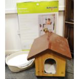 A small wooden kennel; dog gate etc (3)