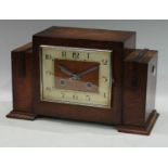 An Art Deco oak mantel clock, c.1935
