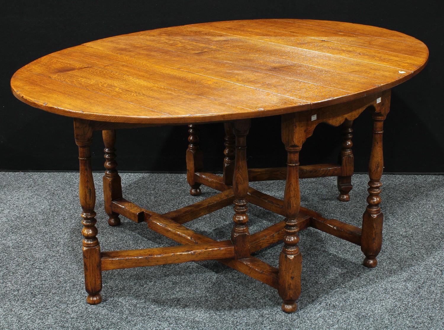 Arighi Bianchi - an oak gateleg dining table, in the 17th century taste, oval top with fall - Bild 2 aus 2