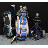 Sport, Golf - a Ram golf caddy bag with various golf clubs including a Sumo SQ driver, Taylor Made
