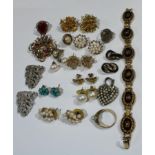 Jewellery - 9ct gold ring, marcasite ring, costume jewellery, 9ct earrings