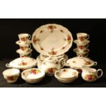 An Albany Old Country Roses style pattern part tea/dinner service (quantity)