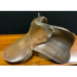 An English saddle, E Hollingshead, Melton Mowbray, 16.5in, gullet 3.75in