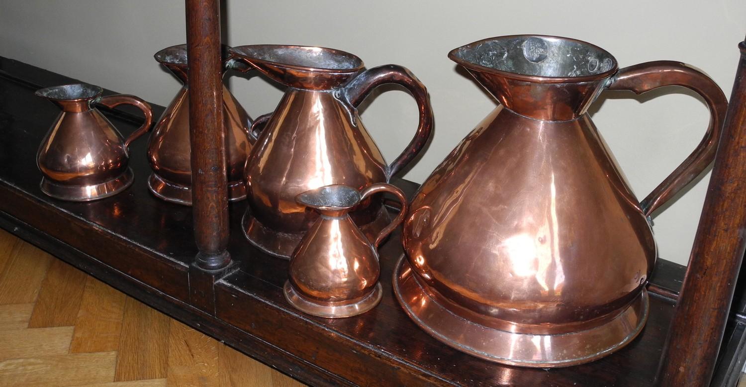 A graduated set of five Victorian copper hay stack measures, 32cm x 14cm, c.1850 - Image 3 of 3