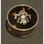 A Victorian silver and tortoiseshell box, London 1896, 5.5cm diameter