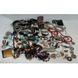Costume Jewellery - beads, necklaces, brooches, bracelets; fashion jewellery; qty