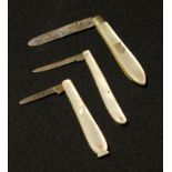 A mother of pearl penknife with silver blade, Sheffield 1911; other mother of pearl penknives (3)