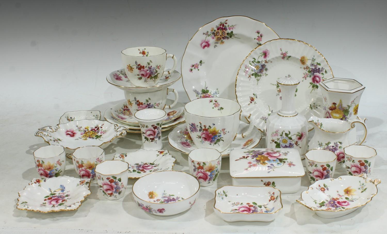 Ceramics - Royal Crown Derby Posies pattern, comprising tea cups and saucers, trinket box and cover,