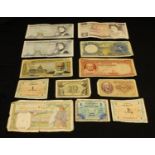 Banknotes - UK issues: £10 Gill EW77- EF, £5 Gill SC62- VF also Somerset JX24- AVF, also Algeria
