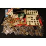 Coins - QV pennies and half pennies, in files, loose, some pre-1947 silver