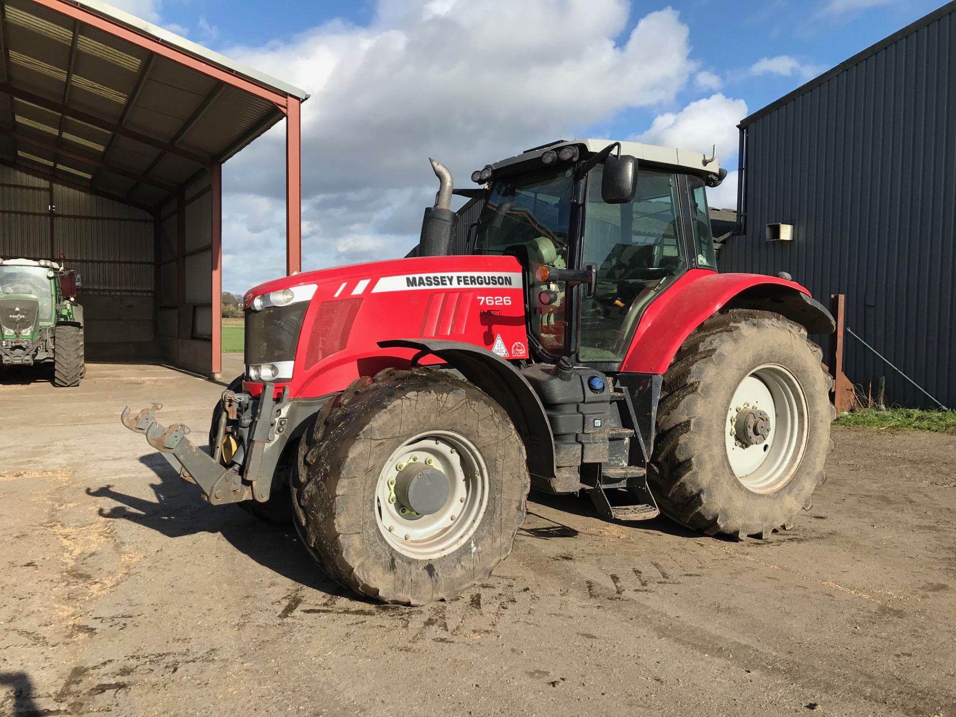 2012 Massey Ferguson 7626 Dyna 6, 50kph, Front Linkage & PTO, Front & Cab Suspension, 4328 Hours - Image 4 of 9