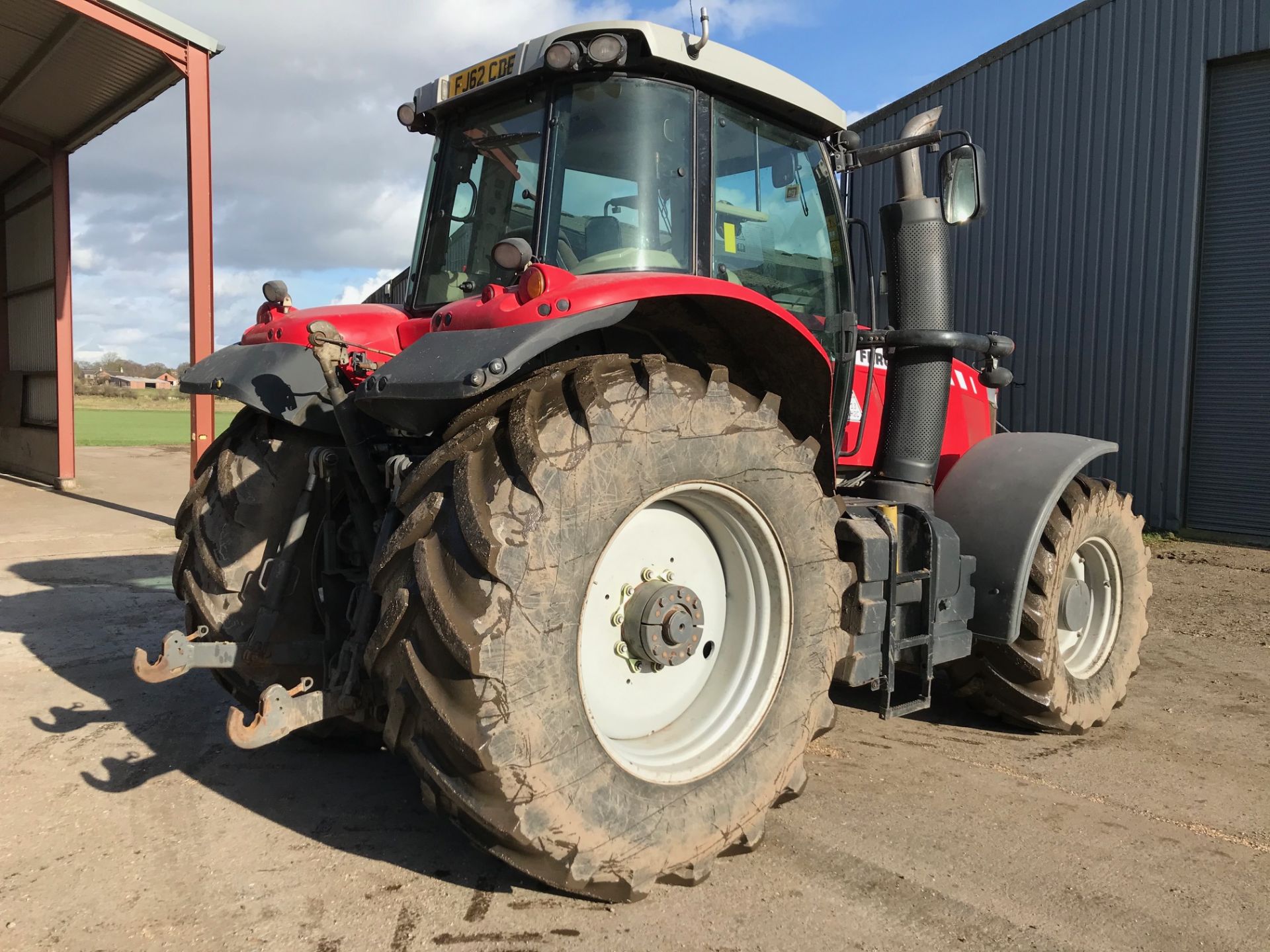 2012 Massey Ferguson 7626 Dyna 6, 50kph, Front Linkage & PTO, Front & Cab Suspension, 4328 Hours - Image 2 of 9