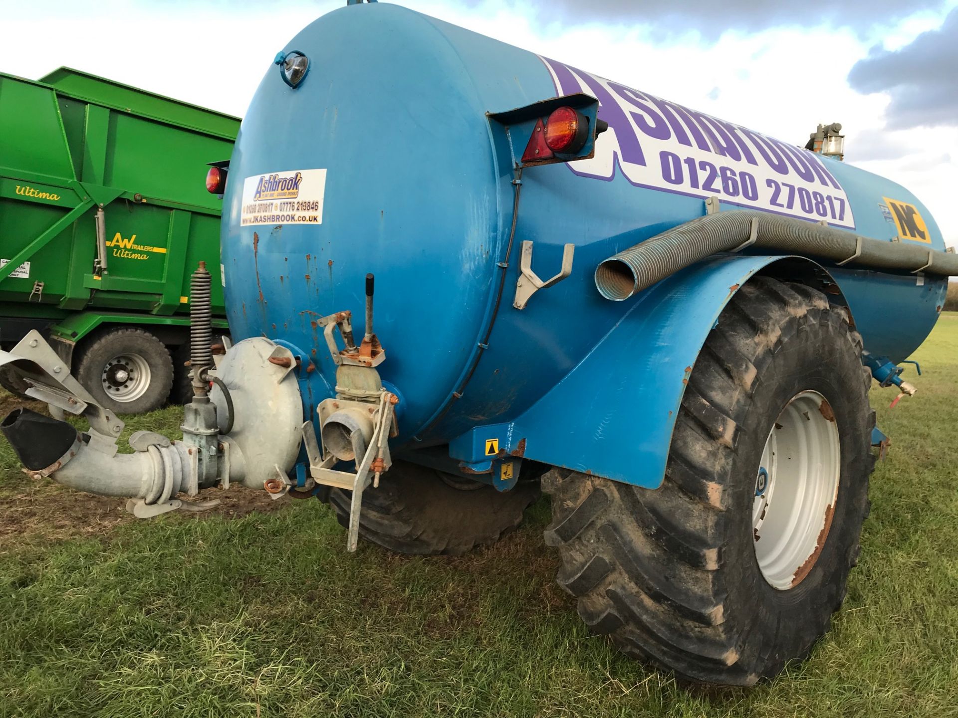 2014 NC 3000 Gallon Tanker, Sprung Drawbar, 4 Outlets, Alliance 800/65 R32 Tyres - Image 2 of 6