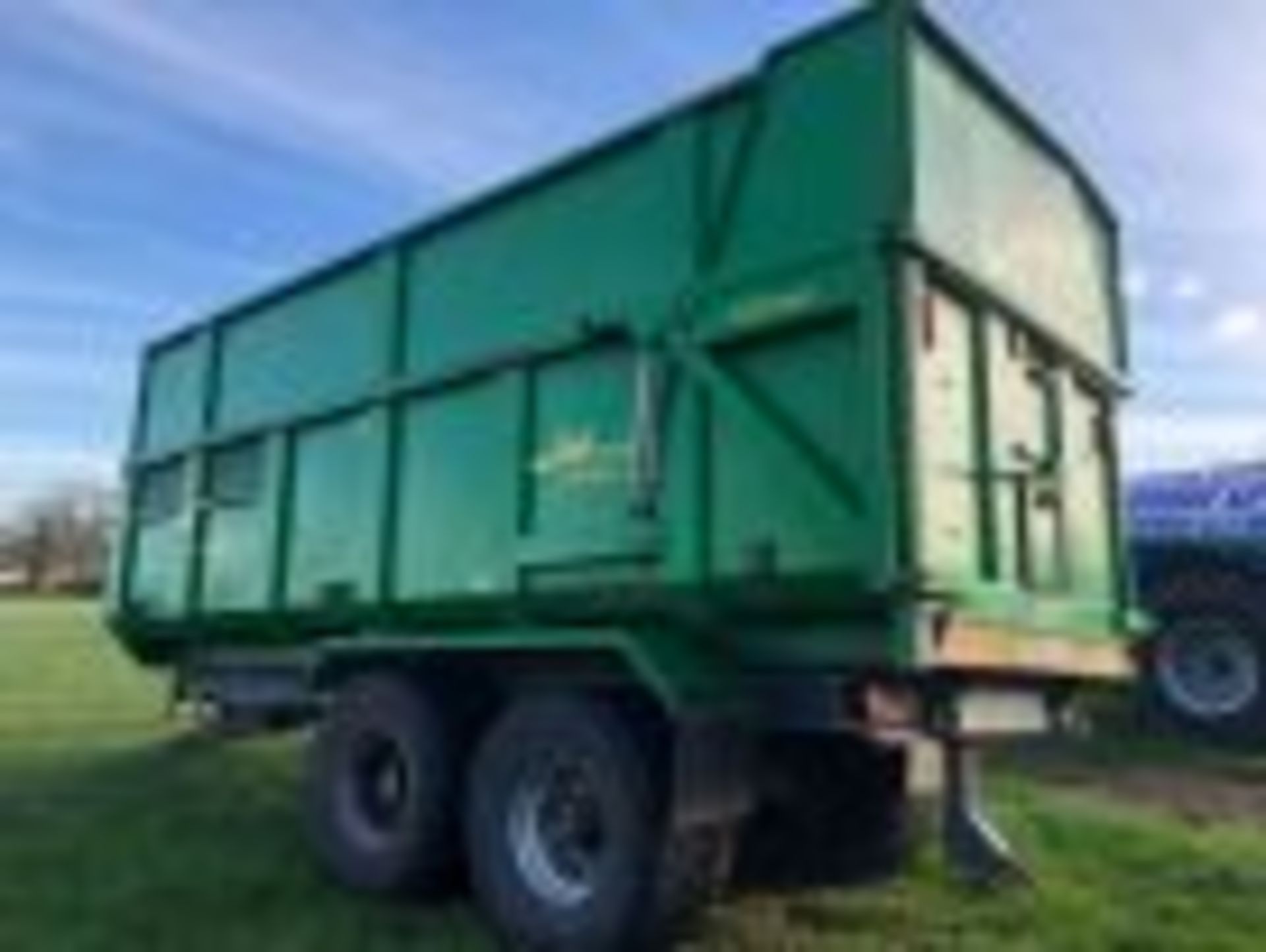 2015 AW 16 Tonne Ultima Silage Trailer, Hyd. Back Door, Sprung Drawbar, 560/65 R22.5 Tyres - Image 4 of 6