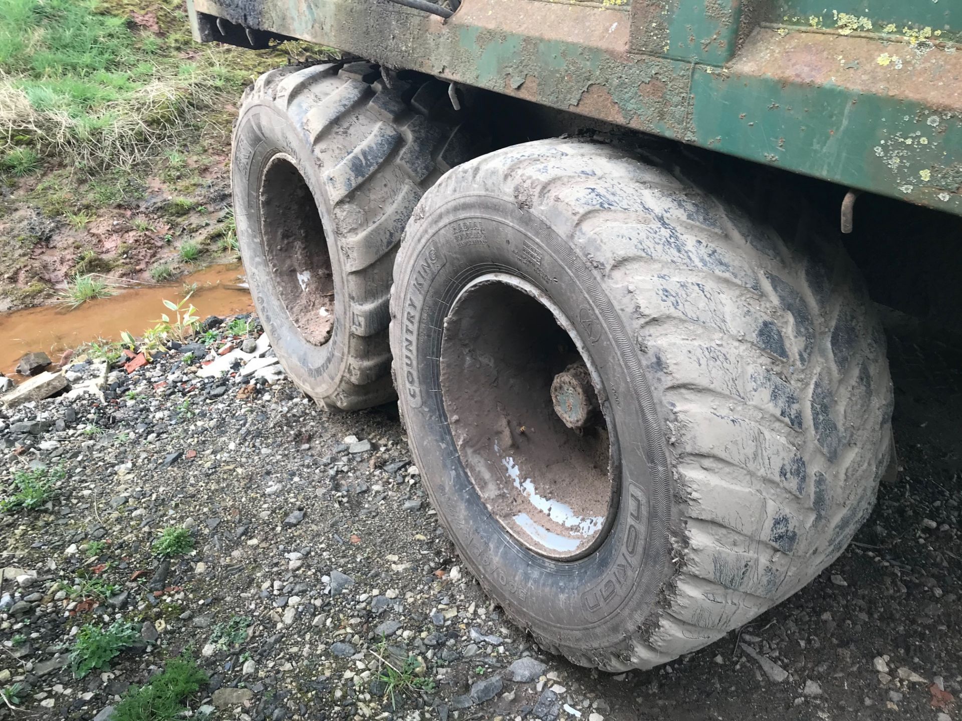 11 Tonne Bailey Silage Trailer c/w Silage Sides, Hydraulic Rear Door 560/45 R22.5 Tyres - Image 3 of 3