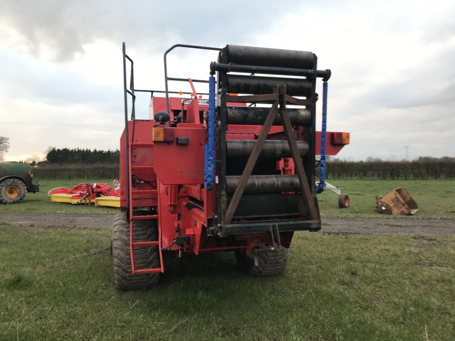 Massey Ferguson 185 Series 11, 70/80 Cut Chamber Square Baler - Image 4 of 6