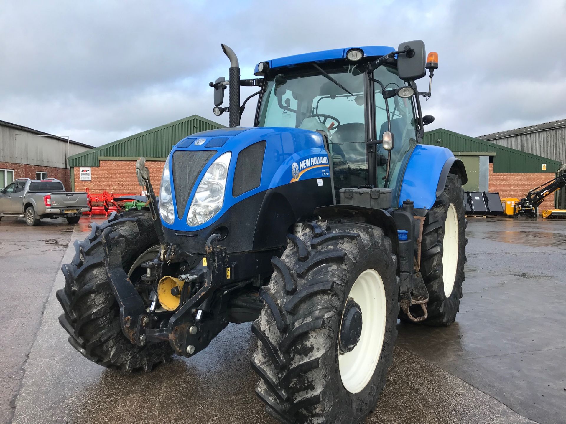 2012 New Holland T7.210 4wd Tractor, Power Command, Front & Cab Suspension, Front Linkage & PTO 5608