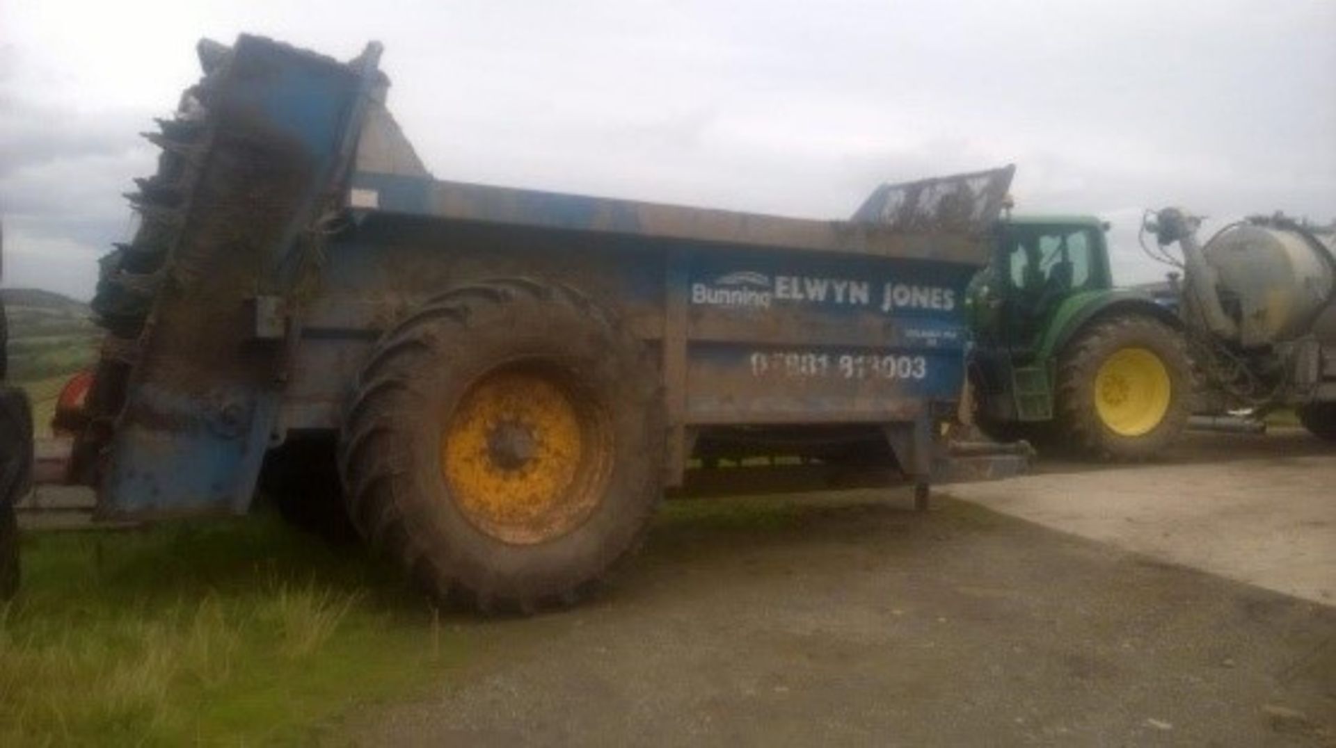 2010 Bunning Low Lander MK4 105 Muckspreader