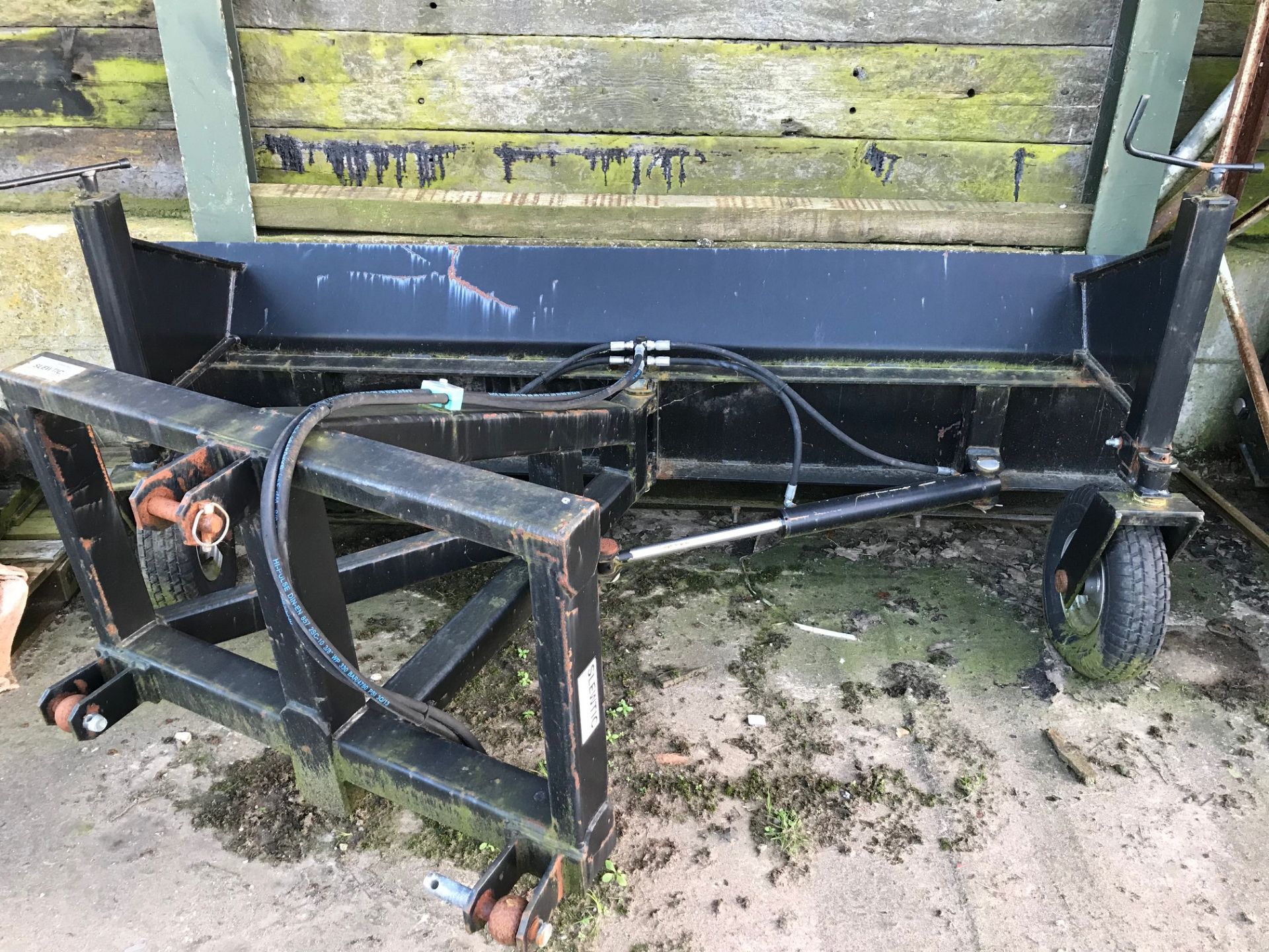 Slewtic Snow Plough Hydraulic Rams, Spring Loaded Caster Wheels, 3 Point Linkage