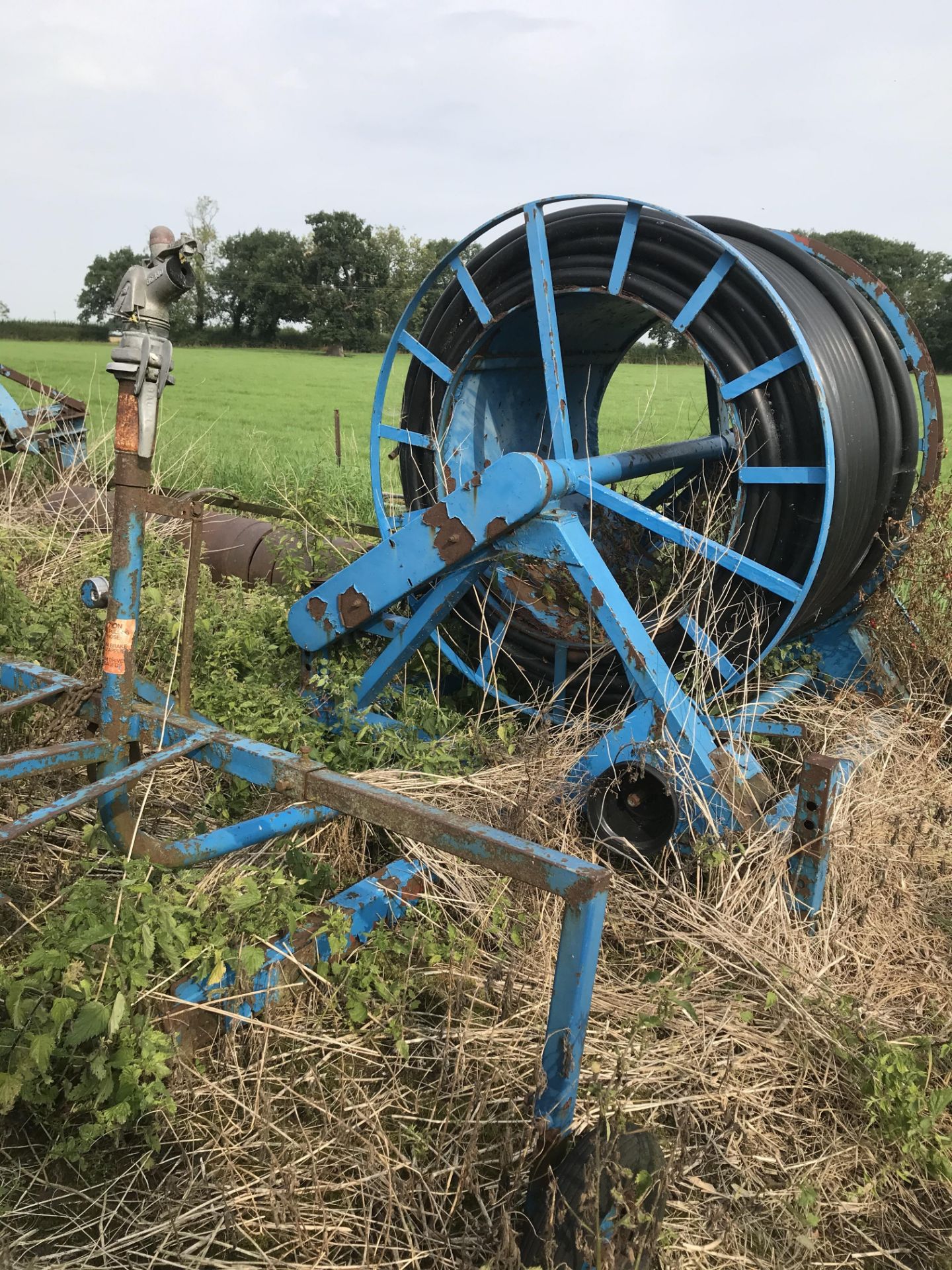 Irrigations Reel and Gun 200-300 metres of hose - Image 2 of 3