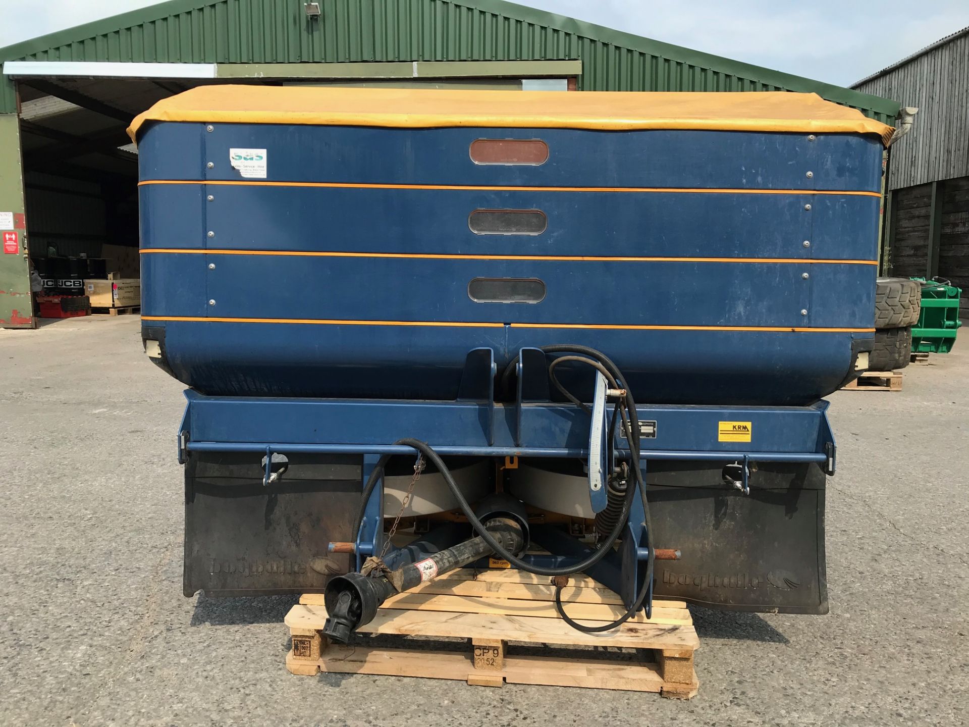 2015 KRM L2 plus Fertiliser Spreader