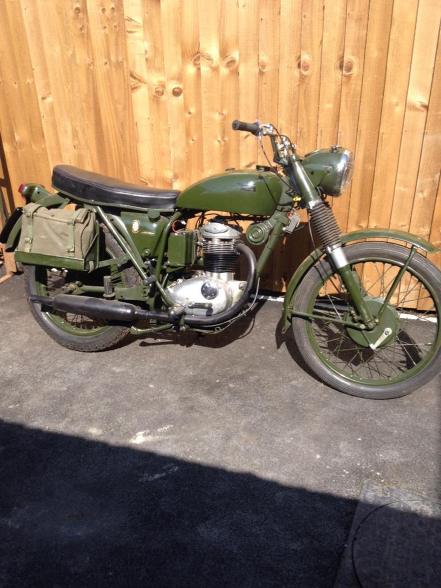 BSA B40 350 cc ex. war department Motorbike