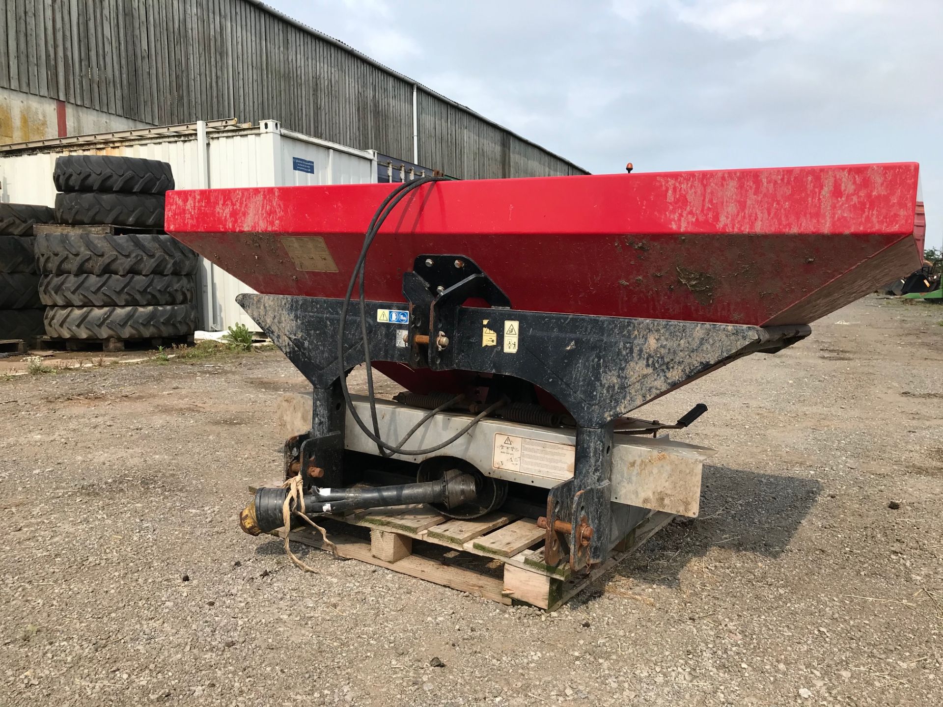 2012 Feraboli XLN1031 Fertiliser Spreader