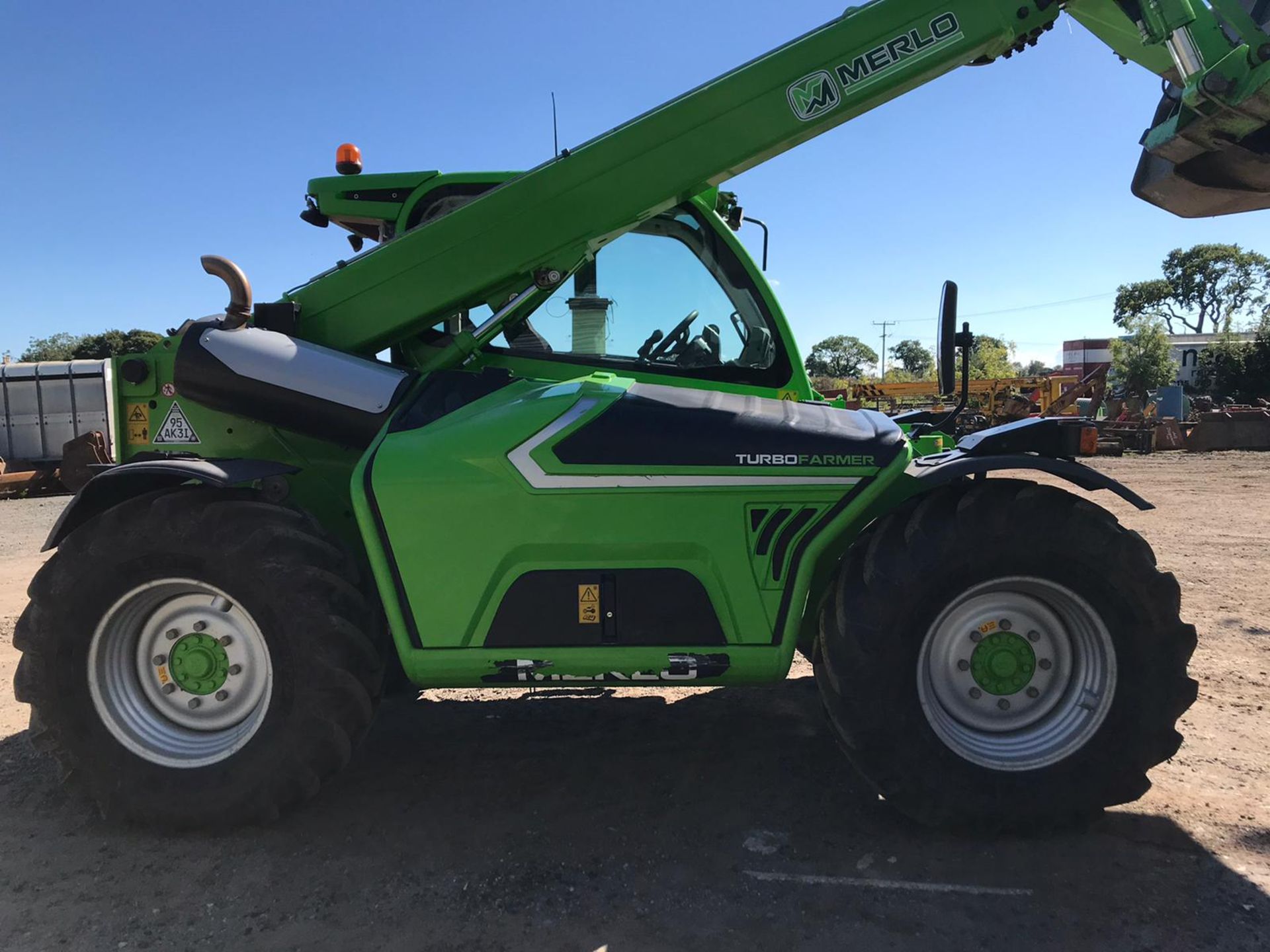 2015 Merlo 156hp 4.2T 7 metre with bucket - Image 10 of 10