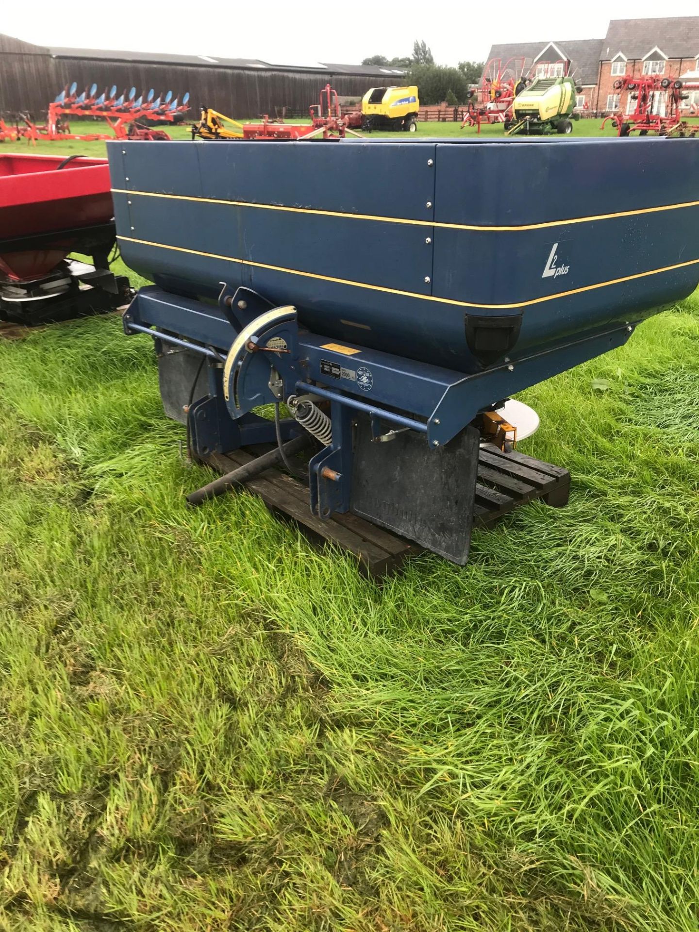 KRM L2 Fertiliser Spreader