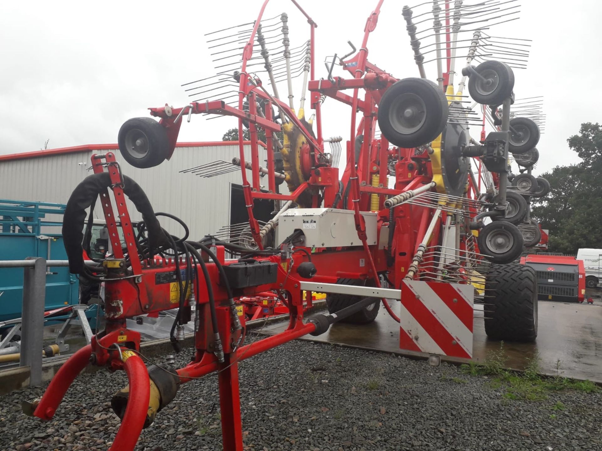 2014 Pottinger 1252C 12.5m 4 Rota Rake - Image 5 of 6